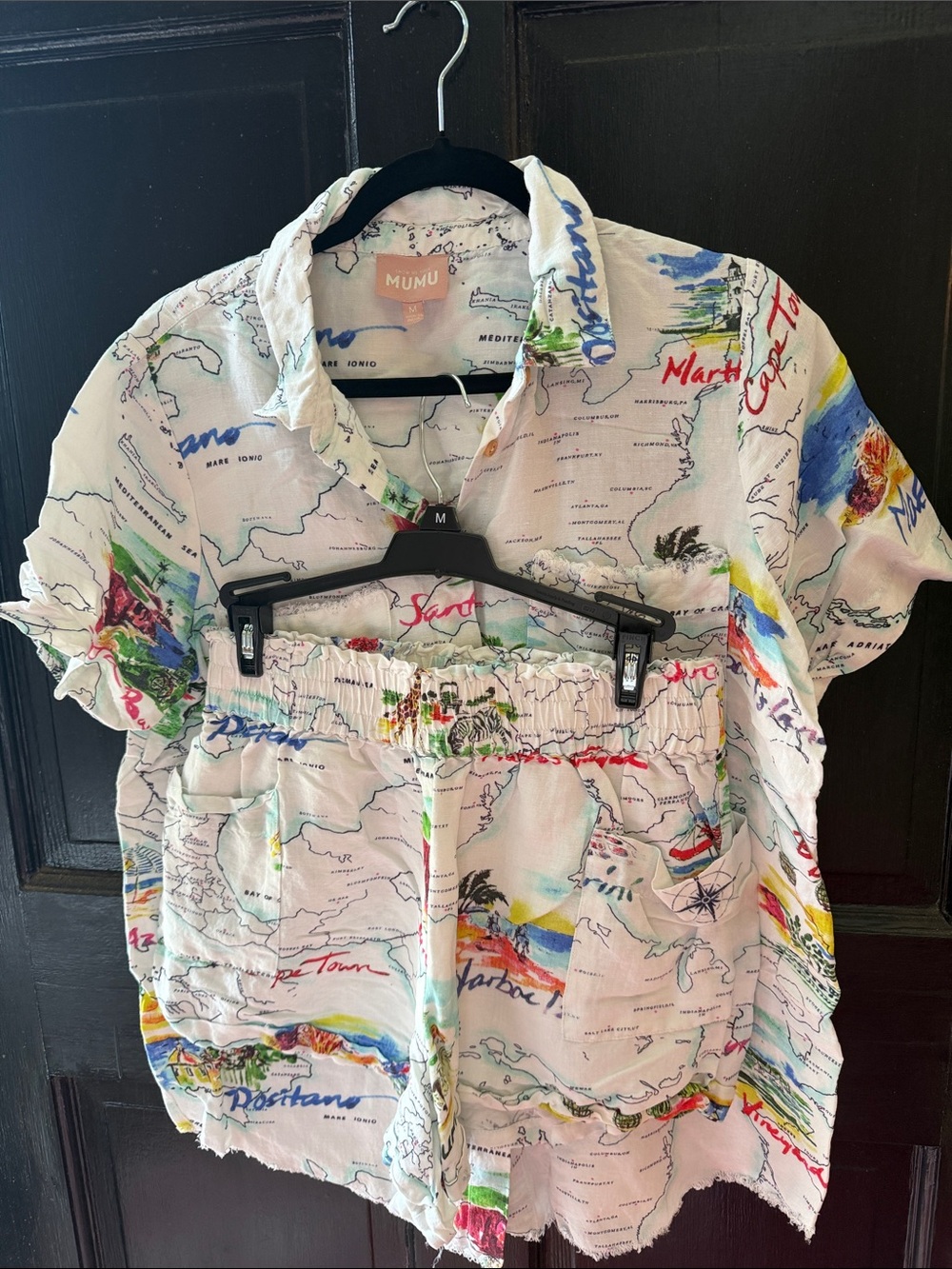 Women’s Show Me Your MuMu linen map short set